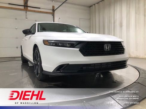 New 2026 Honda Accord SE image 1