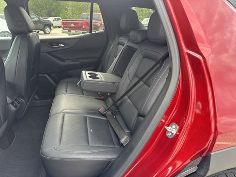 Used 2025 Chevrolet Equinox LT w/ Convenience Package II AWD/4WD image 12