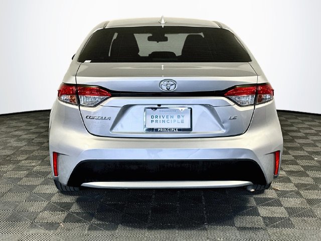 Used 2022 Toyota Corolla LE FWD image 7