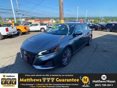 Certified 2025 Nissan Altima 2.5 SL AWD/4WD image 1