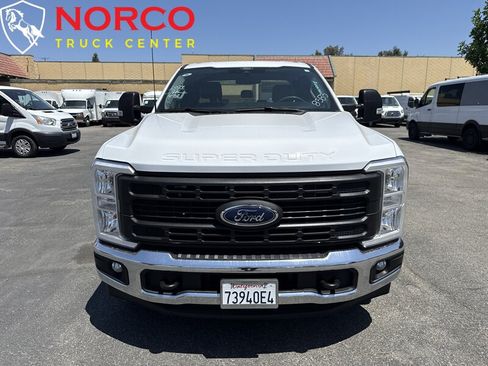 Used 2024 Ford F250 XL w/ XL Chrome Package RWD image 3