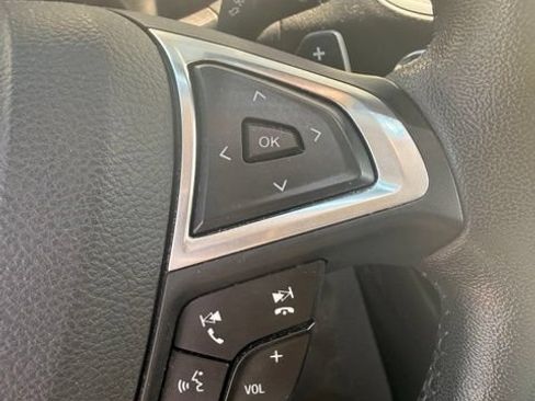 Used 2016 Ford Edge Titanium w/ Equipment Group 301A AWD/4WD image 4