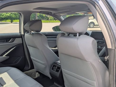 Used 2020 Honda Accord EX image 26