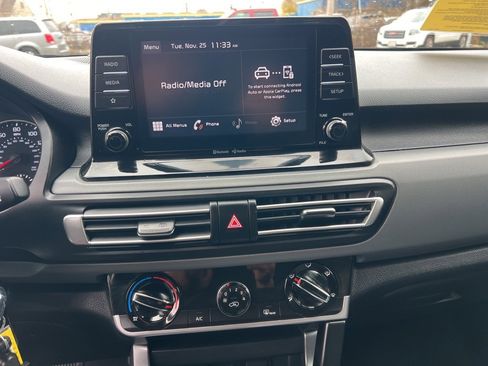 Used 2023 Kia Seltos LX image 16