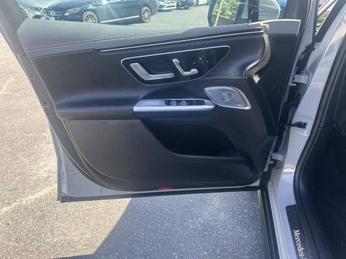 Used 2024 Mercedes-Benz EQE 350+ SUV image 27