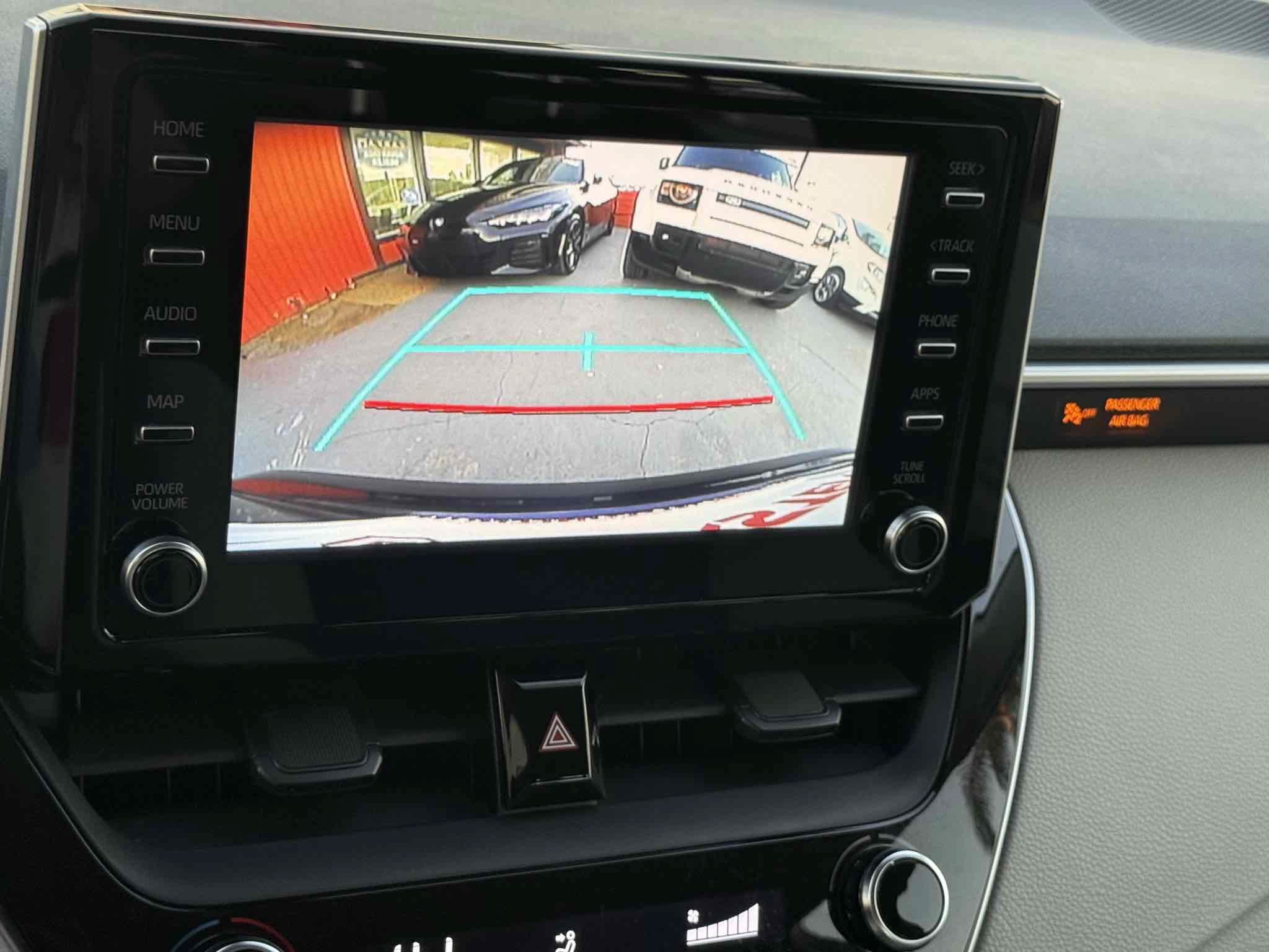 Used 2020 Toyota Corolla LE FWD image 39