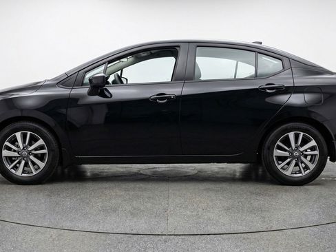 Used 2025 Nissan Versa SV FWD image 5