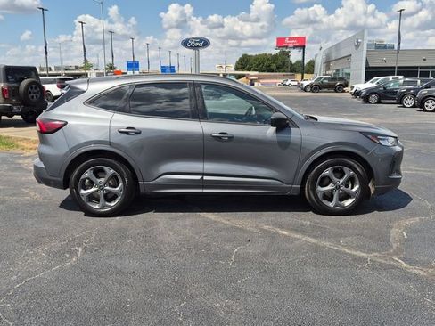 Used 2024 Ford Escape ST-Line w/ Tech Pack #1 FWD image 9