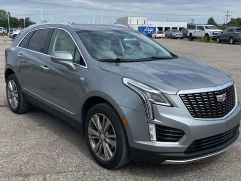 Used 2024 Cadillac XT5 Premium Luxury w/ LPO, Floor Liner Package FWD image 8