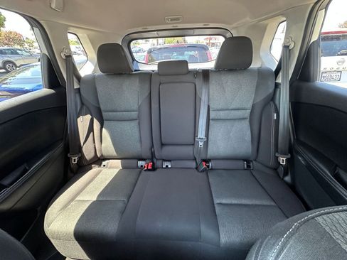 Used 2025 Nissan Rogue SV FWD image 40