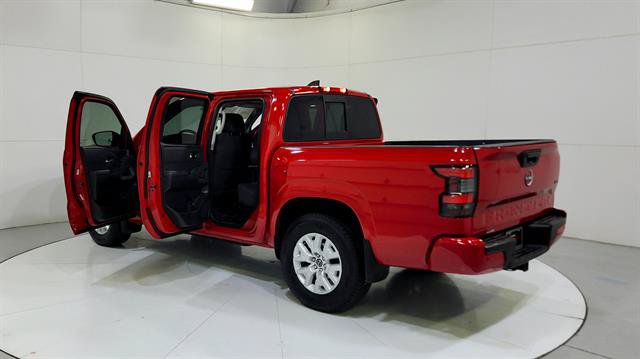 Used 2022 Nissan Frontier SV RWD image 31