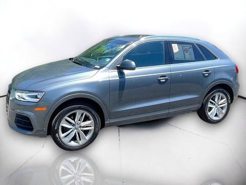 Used 2017 Audi Q3 2.0T Premium Plus w/ Premium Plus Package AWD/4WD image 2