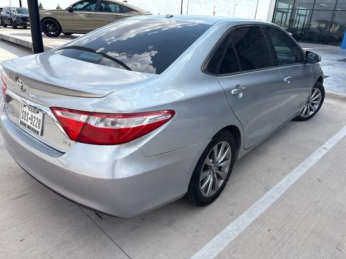 Used 2015 Toyota Camry XLE FWD image 7