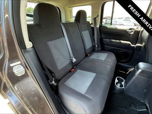 Used 2016 Jeep Patriot Sport w/ Power Value Group image 22