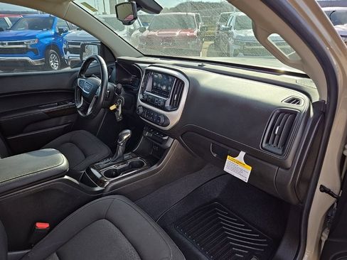 Used 2022 GMC Canyon Elevation image 21