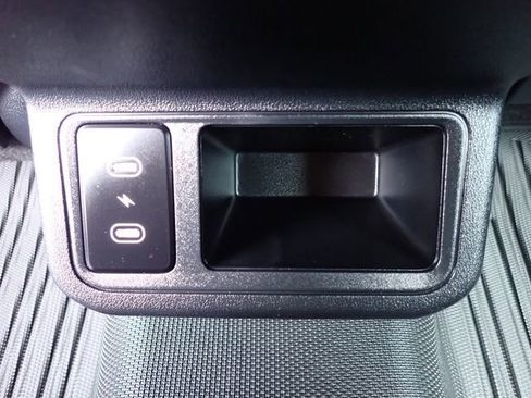 Certified 2025 Kia K4 GT-Line image 18