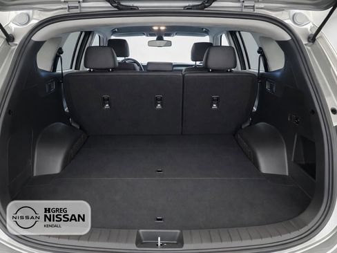 Used 2020 Hyundai Santa Fe SE image 14