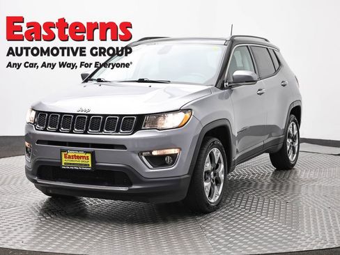 Used 2018 Jeep Compass Limited w/ Navigation Group AWD/4WD image 1