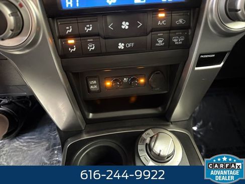 Used 2017 Toyota 4Runner Limited w/ Four Season Floor Mat Package AWD/4WD image 16