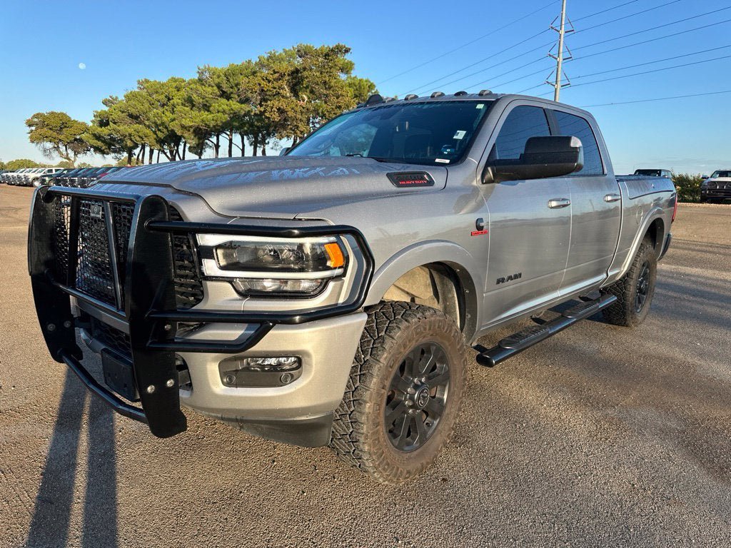 Used 2022 RAM 2500 Laramie AWD/4WD image 1