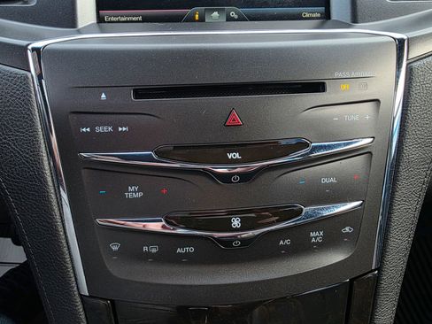 Used 2014 Lincoln MKS AWD w/ Equipment Group 201A image 16