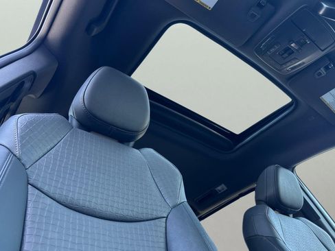 Certified 2024 Toyota Sienna XLE Woodland Edition image 21