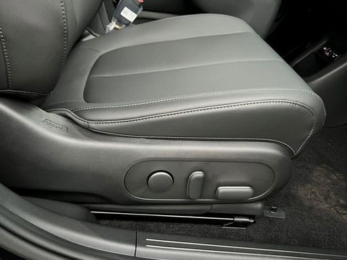 New 2025 Hyundai Ioniq 5 SEL image 8