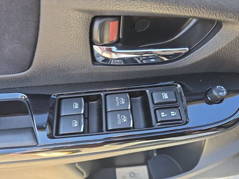 Used 2020 Subaru WRX STI AWD/4WD image 17