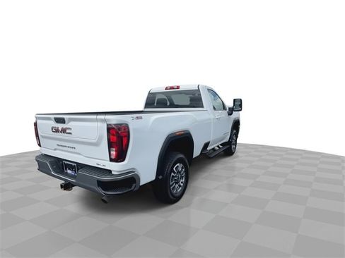 Used 2022 GMC Sierra 3500 SLE w/ SLE Convenience Package image 9