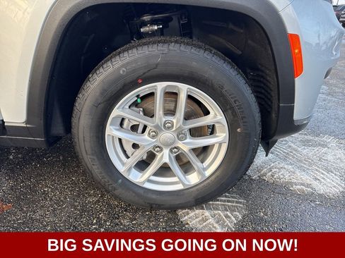 New 2025 Jeep Grand Cherokee L Laredo AWD/4WD image 14
