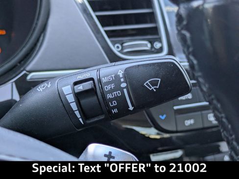 Used 2016 Kia K900 Luxury image 29