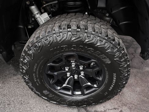Used 2022 RAM 1500 TRX AWD/4WD image 8