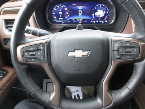 Used 2023 Chevrolet Tahoe High Country w/ Advanced Technology Package image 34