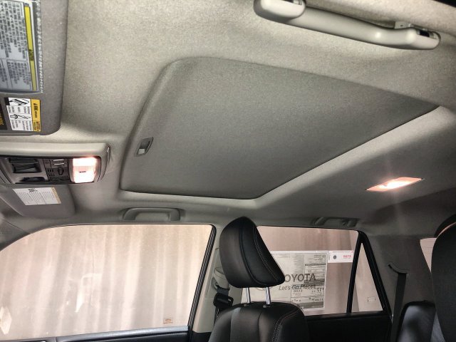 Used 2020 Toyota 4Runner Limited AWD/4WD image 27