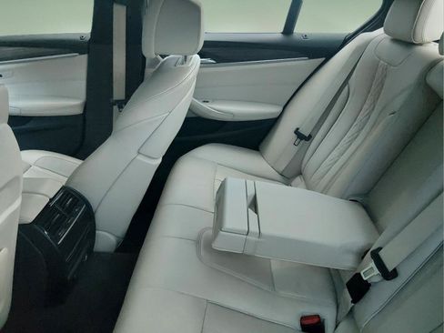 Used 2019 BMW 540i RWD image 4