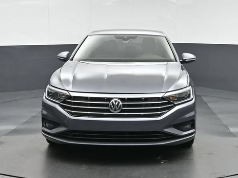Used 2020 Volkswagen Jetta SEL Premium FWD image 2