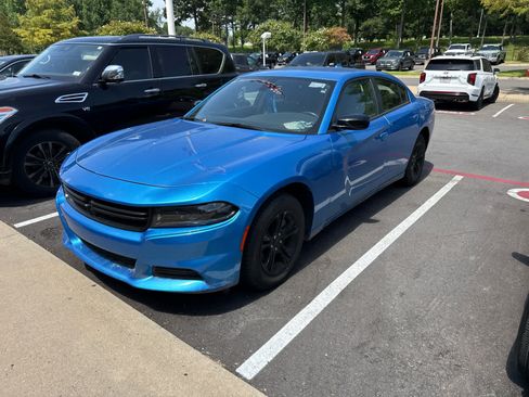 Used 2023 Dodge Charger SXT RWD image 6