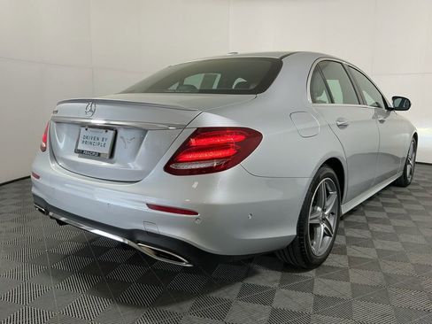 Used 2017 Mercedes-Benz E 300 image 5
