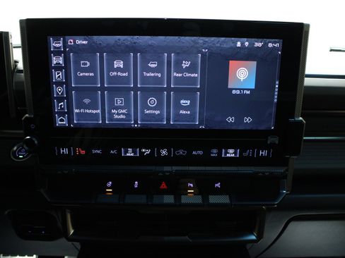 Used 2025 GMC Hummer EV 3X w/ LPO, Sport Package image 22