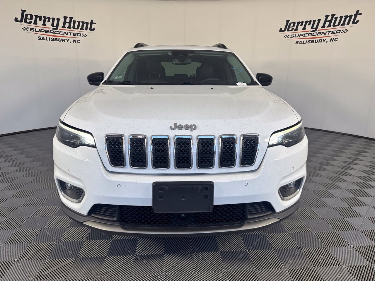 Used 2022 Jeep Cherokee Limited w/ Mopar Interior Package AWD/4WD image 5
