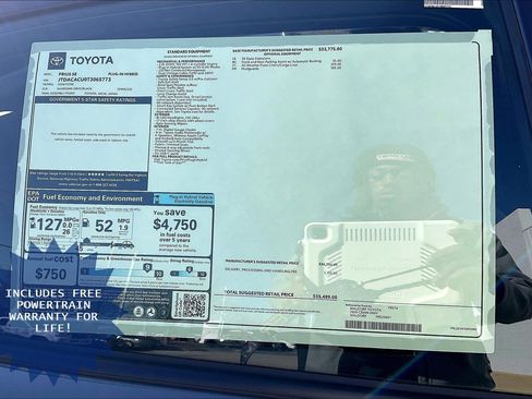 New 2026 Toyota Prius Plug-In Hybrid FWD image 18