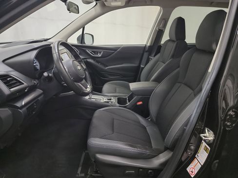 Used 2019 Subaru Forester Premium image 12