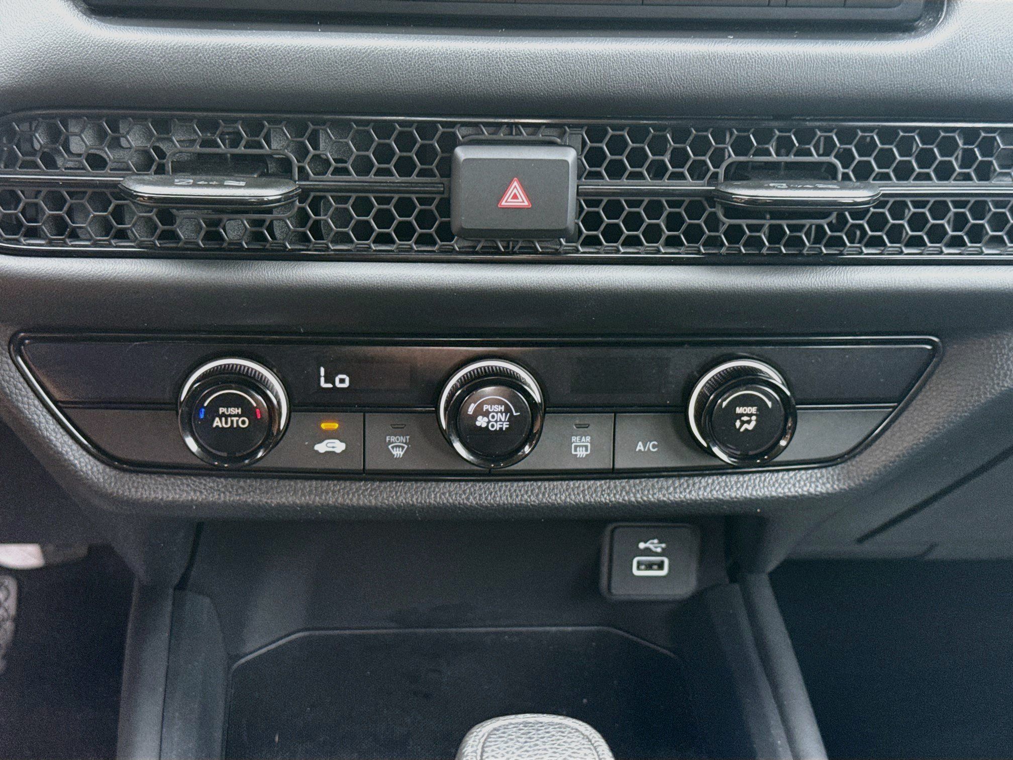 Used 2024 Honda HR-V LX image 13