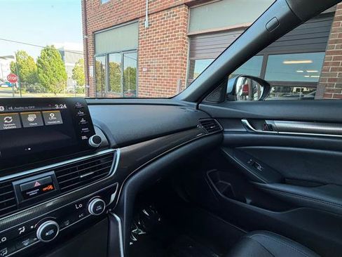 Used 2020 Honda Accord Sport image 36
