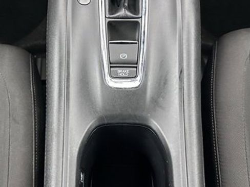Used 2020 Honda HR-V Sport image 25
