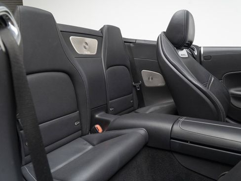 Used 2022 Mercedes-Benz SL 63 AMG SL 63 AMGﾮ w/ Driver Assistance Package image 47