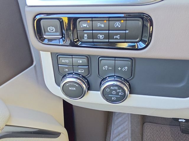New 2026 GMC Yukon Denali AWD/4WD image 23