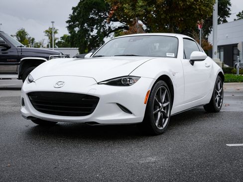 Used 2017 MAZDA MX-5 Miata RF Grand Touring image 5