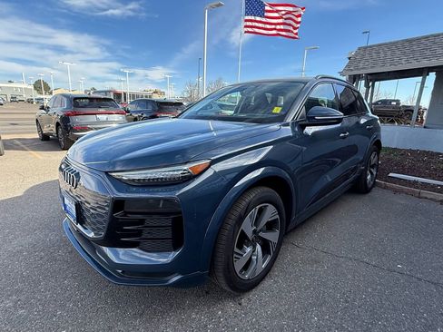 Used 2025 Audi Q6 e-tron Premium Plus w/ Premium Plus image 3