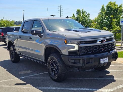 Used 2024 Chevrolet Silverado 1500 ZR2 w/ ZR2 Bison Edition AWD/4WD image 7